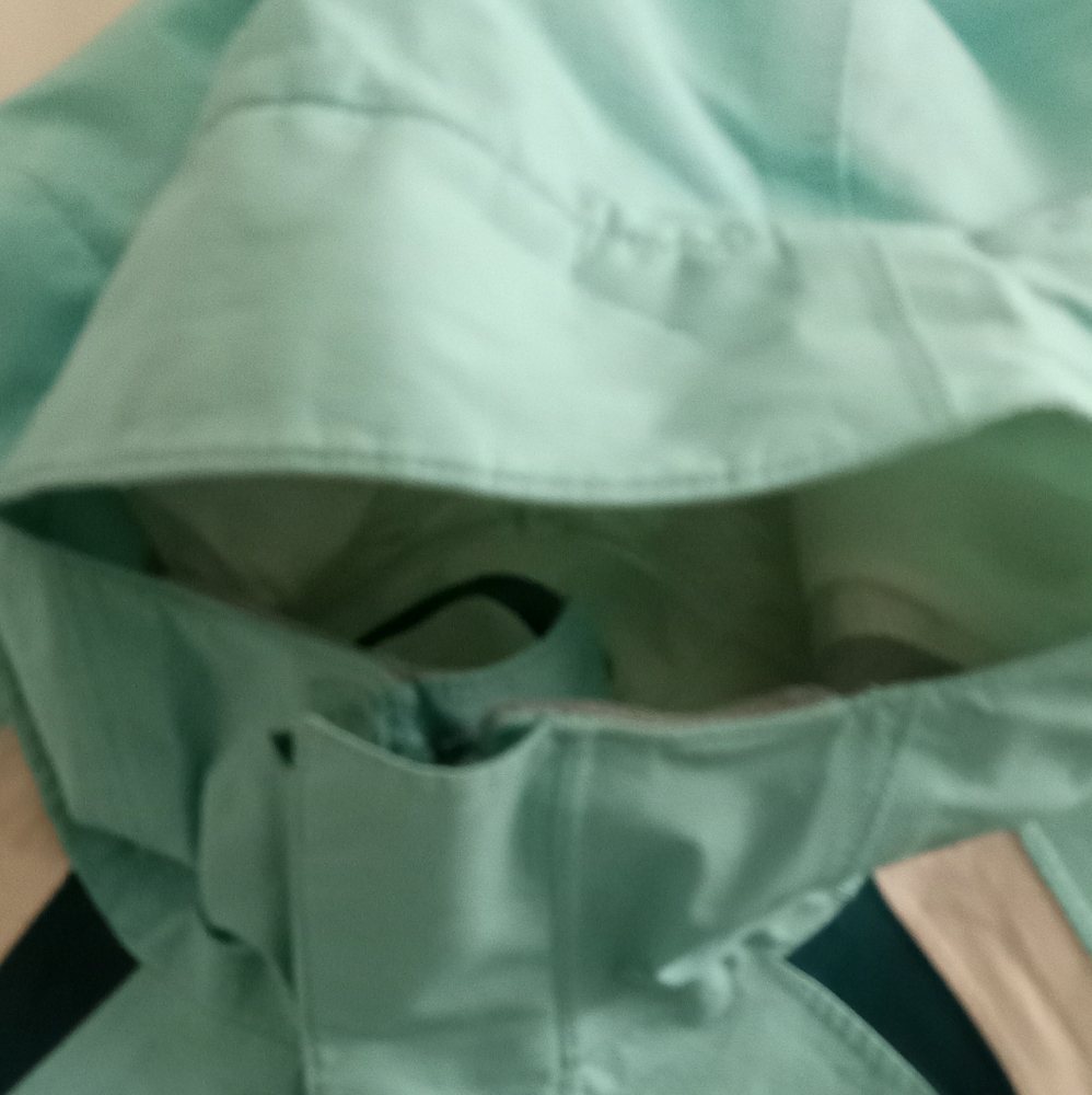 The North Face Hyvent Girl's ColorBlock Green/Ocean Foam Blue/ Jacket -SZ: 7/8 - Picture 13 of 16